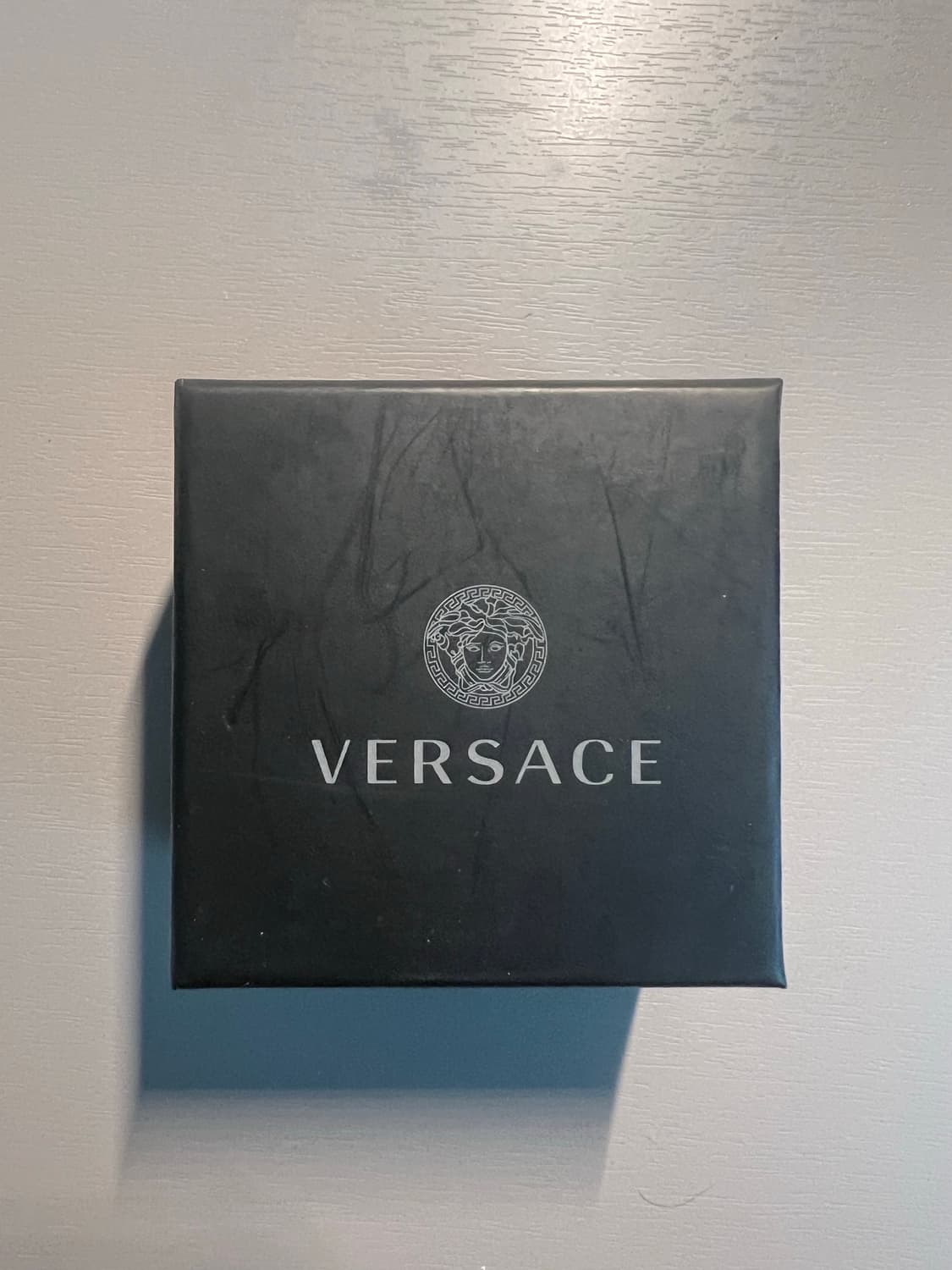 베르사체 에나멜 메두사 링 블랙 골드 상품이미지4