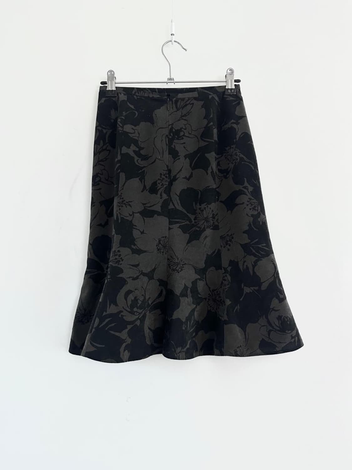 Flower wave midi skirt / charcoal 상품이미지3