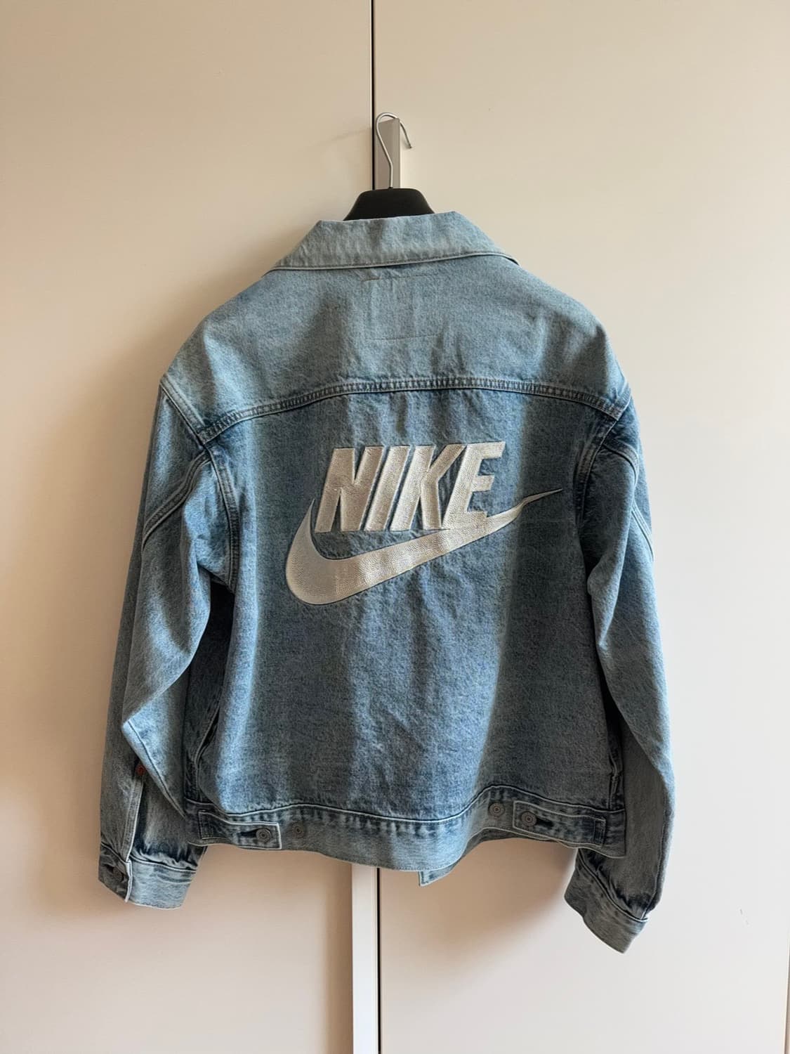 [M] 나이키 x 리바이스 데님 트러커 자켓 상품이미지2