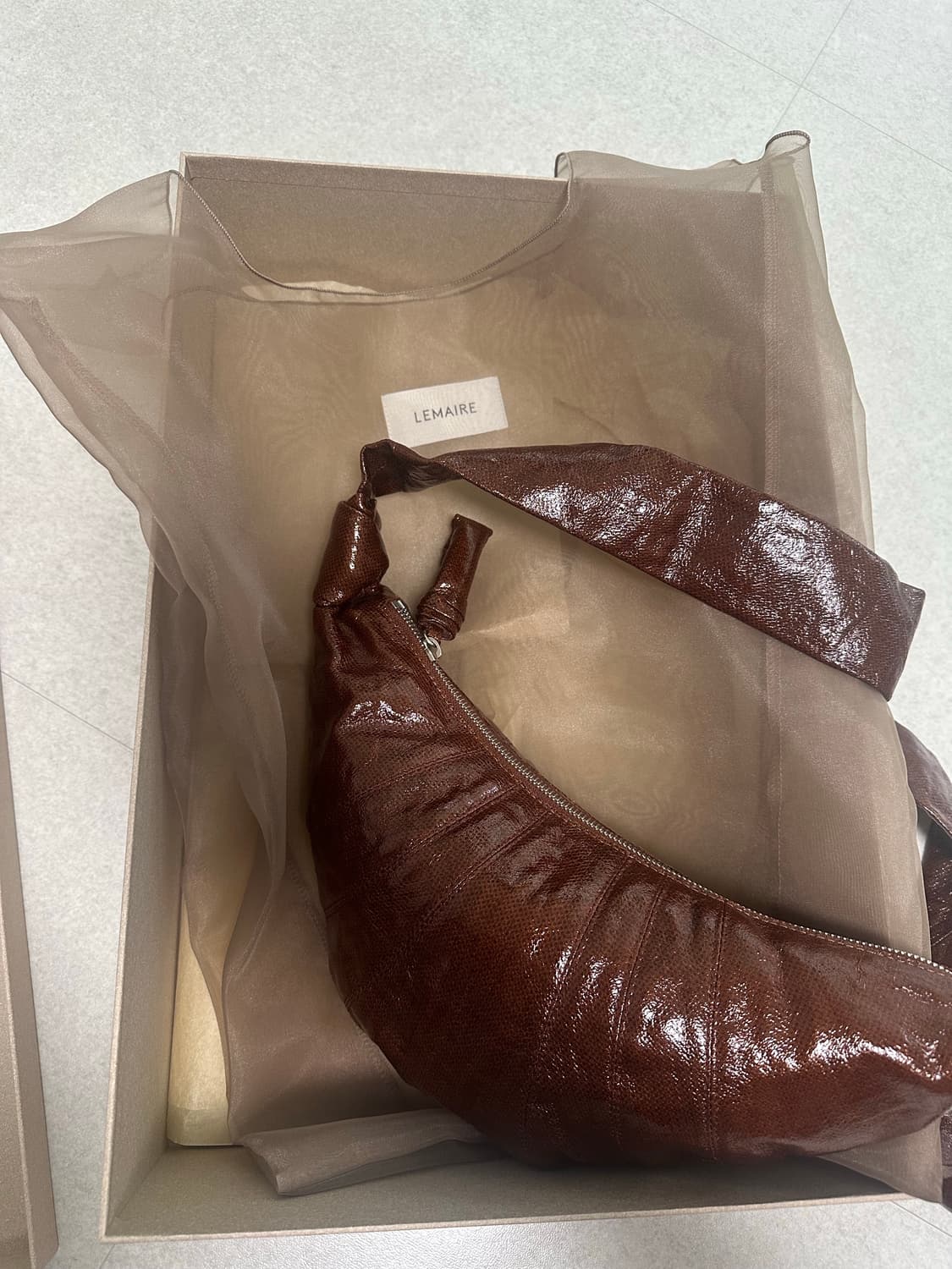 르메르 크루아상백 코디드린넨 스몰 브라운 버건디  상품이미지7