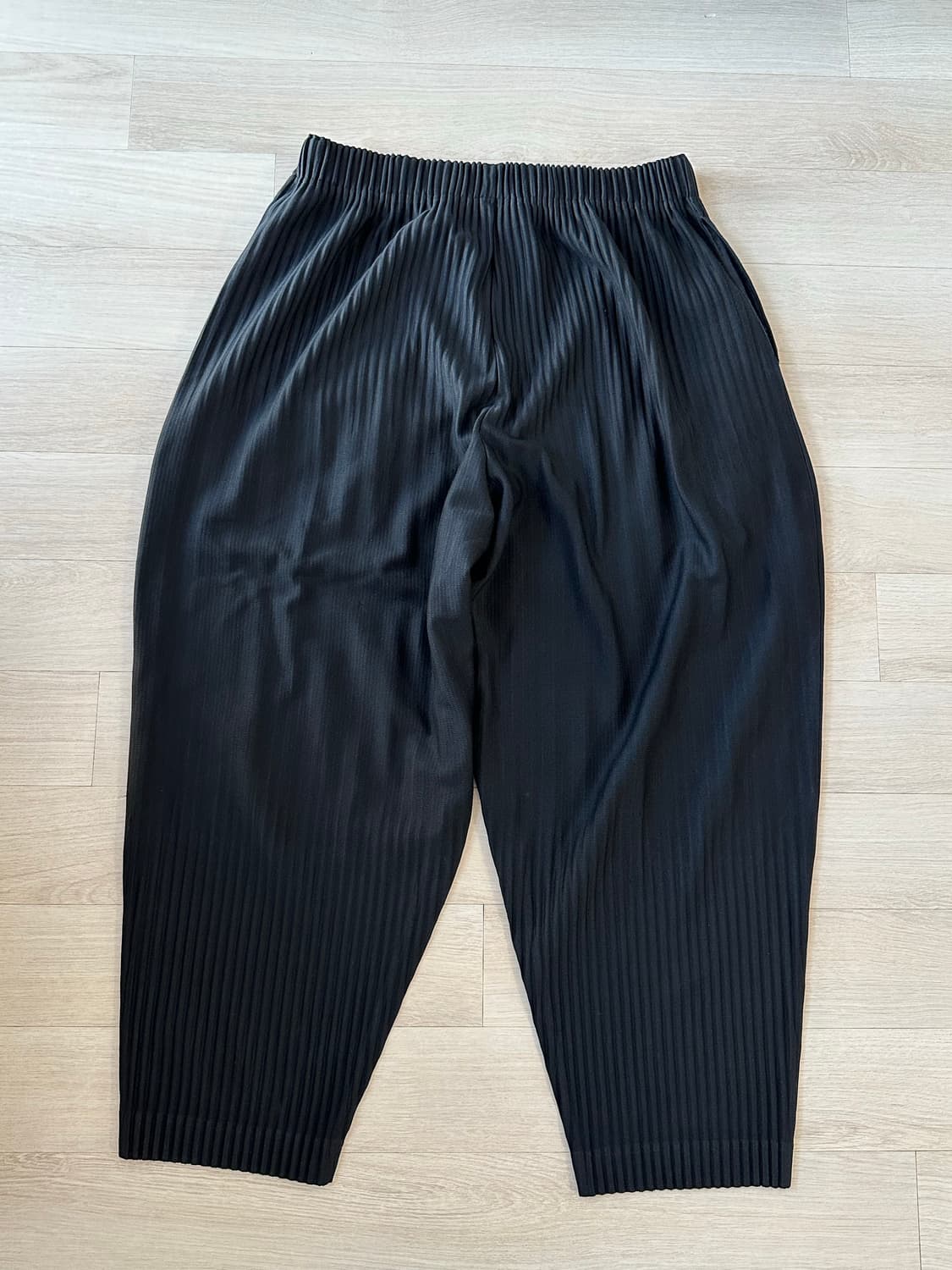 옴므플리세 이세이미야케 베이직 바지 상품이미지2