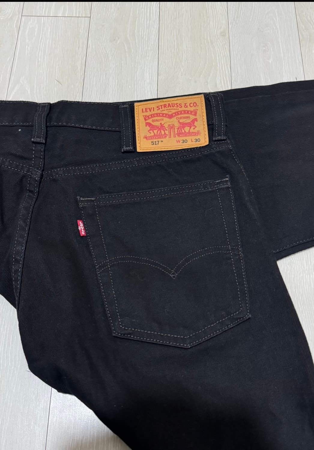 리바이스 517 부츠컷 블랙 데님팬츠 상품이미지2