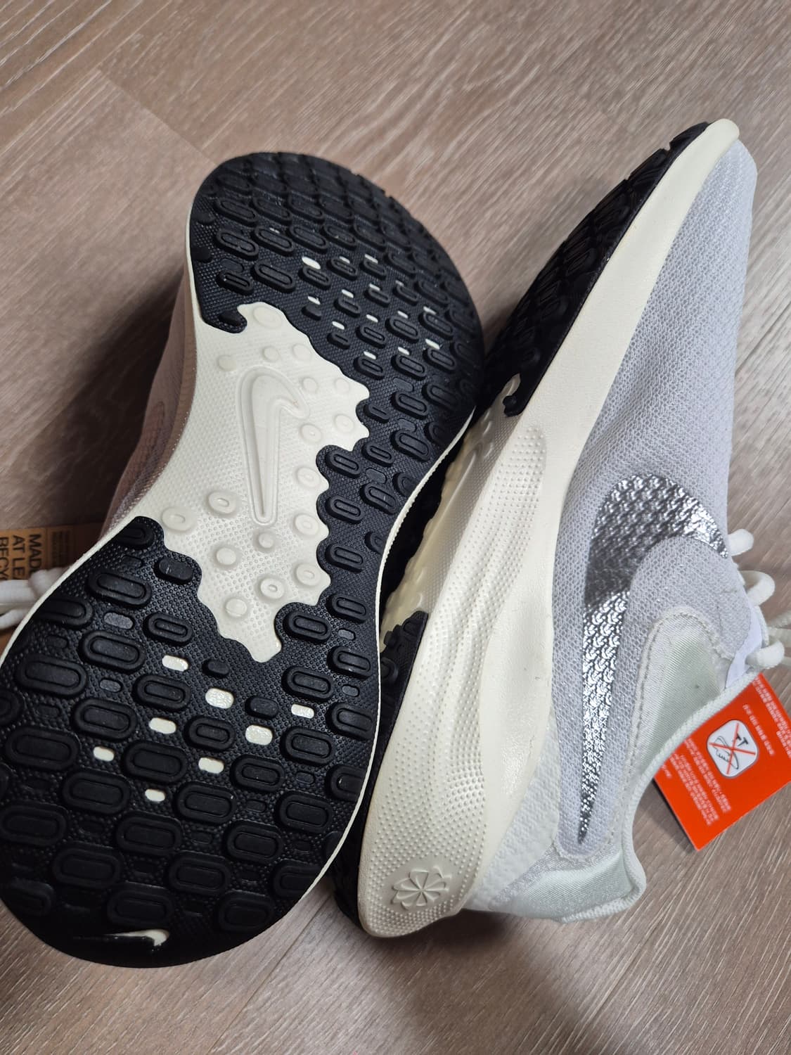 나이키 여성 런닝화 240 (새상품) 상품이미지5