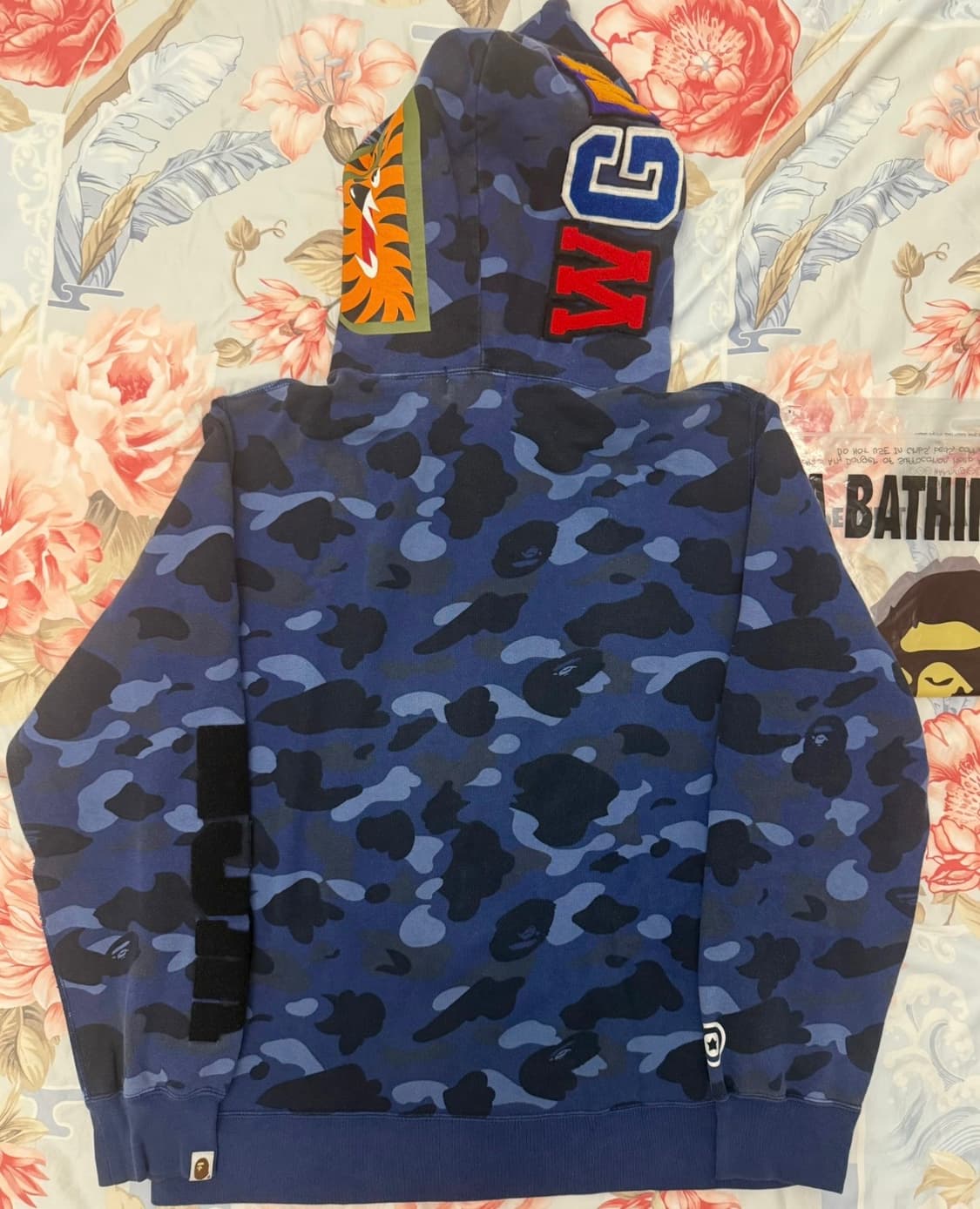 [ 2XL ] 베이프 샤크 후드집업 청계 (택 비닐백 보유) 상품이미지2