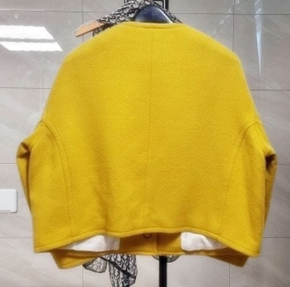 스튜디오 톰보이 V넥 울자켓  상품이미지3