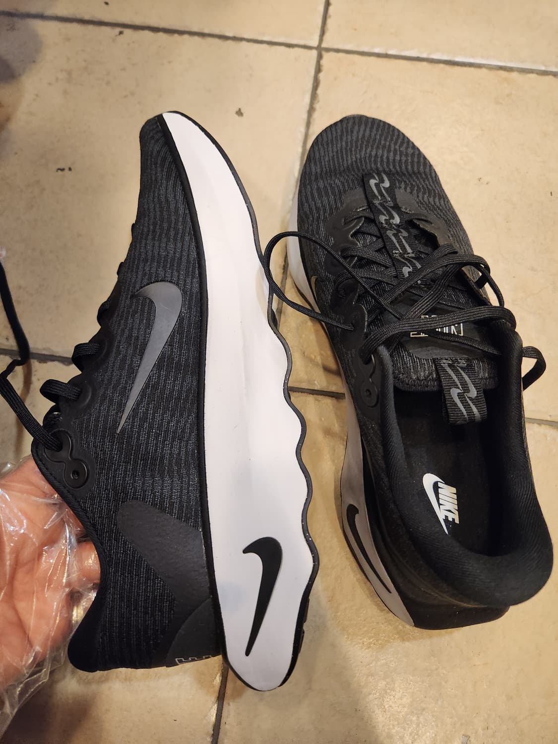 나이키 모티바 블랙 290 상품이미지5