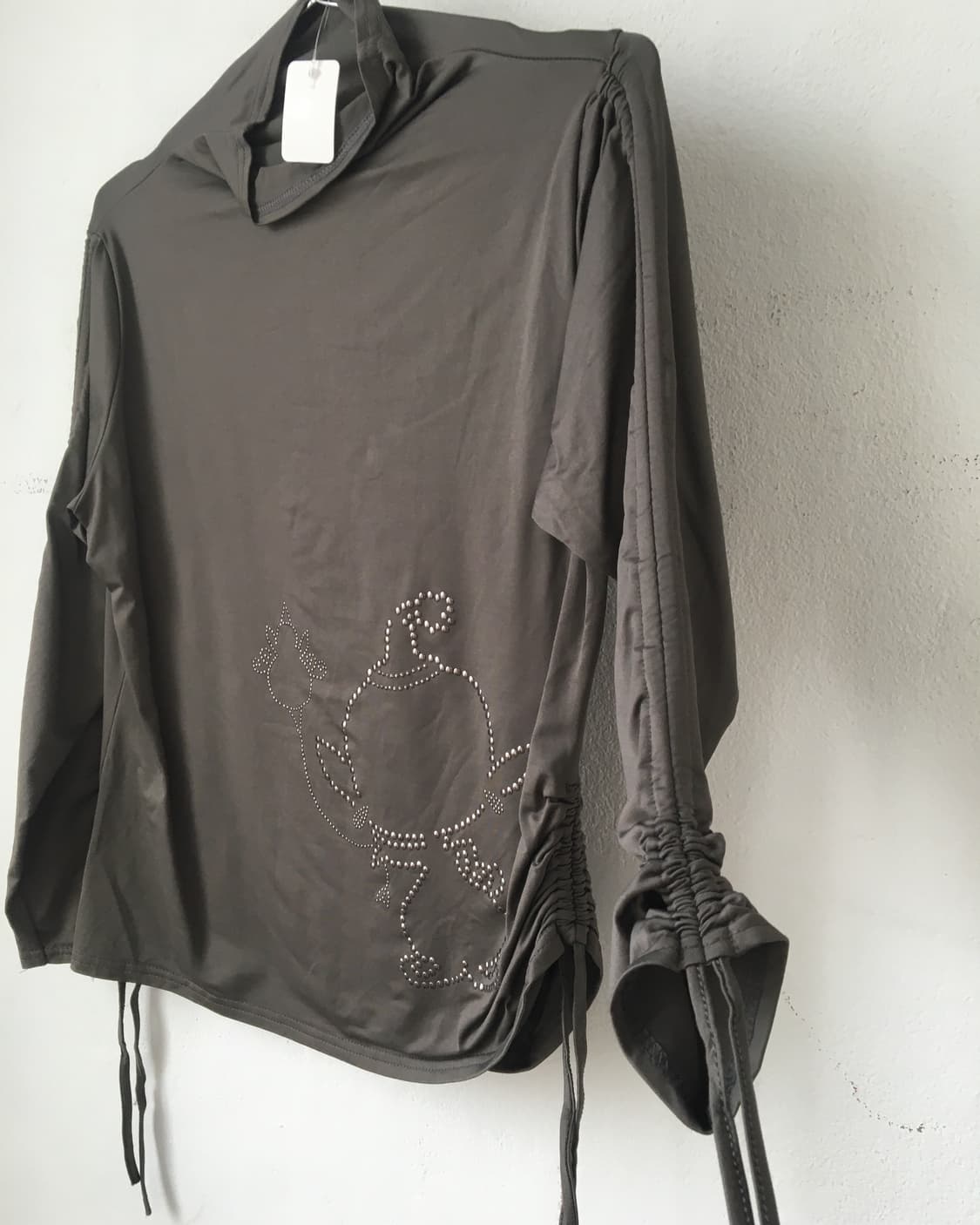 Cubic point shirring high neck sleeve 상품이미지4