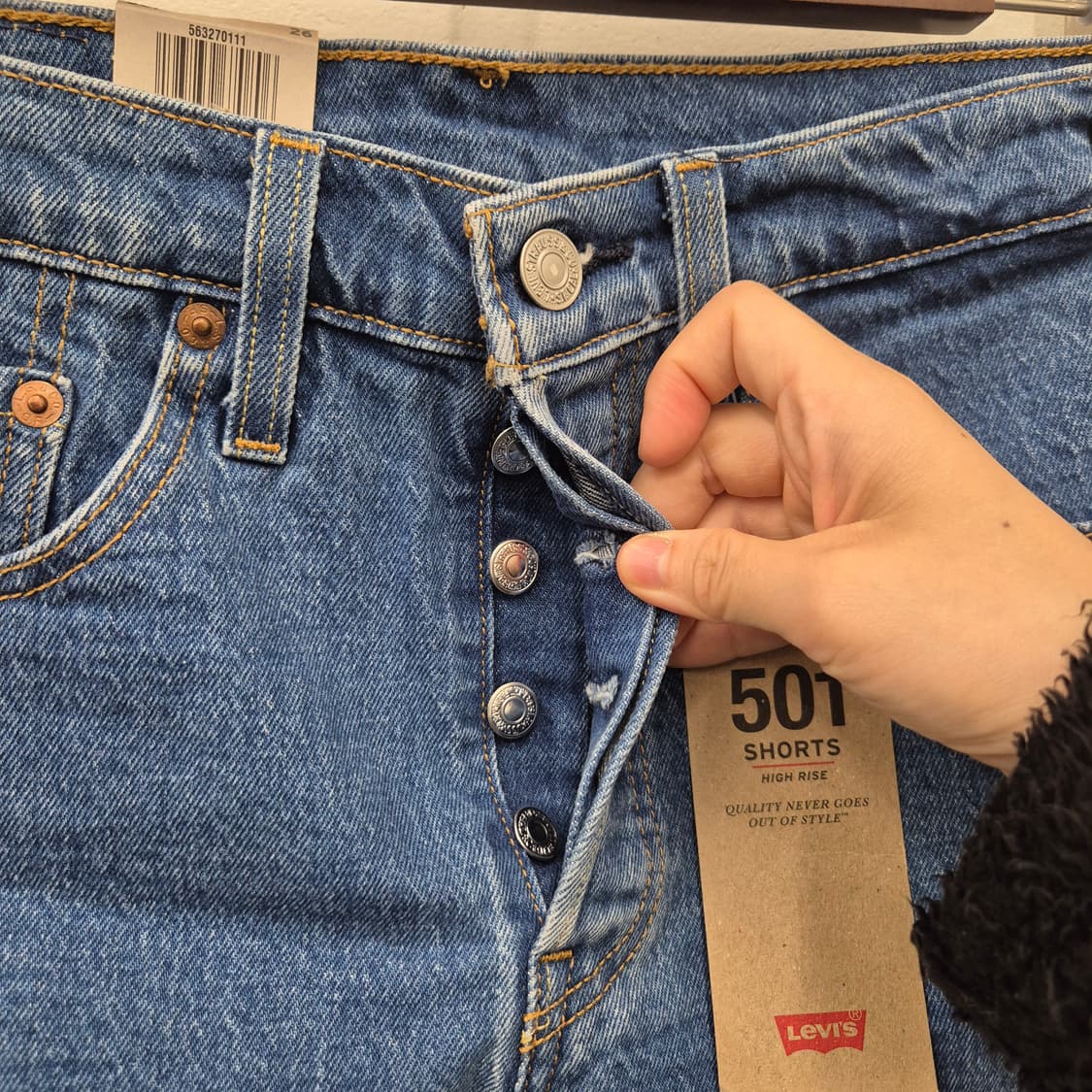 리바이스 501 하이라이즈 쇼츠 26 상품이미지2