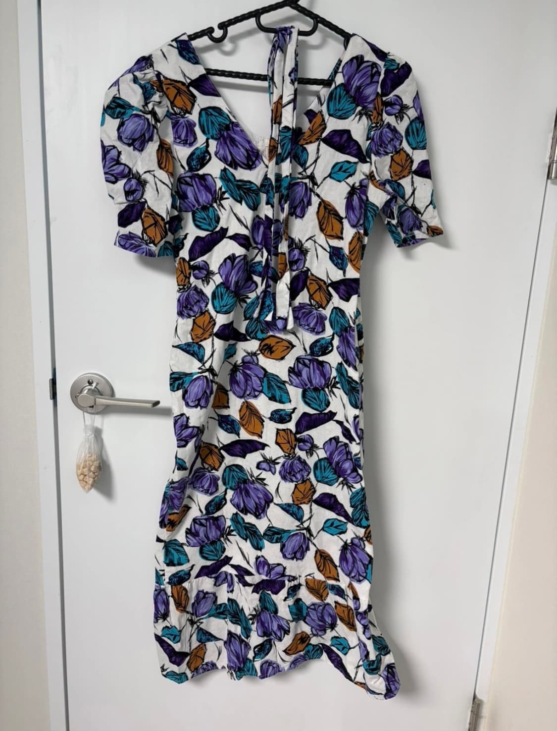 에이블리 브이넥 라이 린넨 페미닌 플라워 롱 원피스 상품이미지1