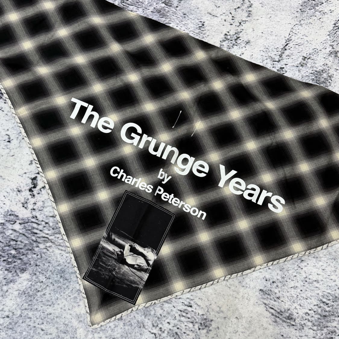 솔로이스트 샘플 SS19 The Grunge Years 스카프 상품이미지1