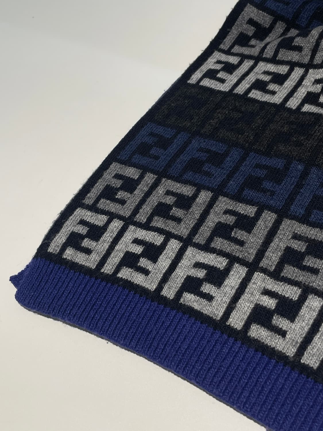 펜디 로고 패턴 목도리 A1429 상품이미지5