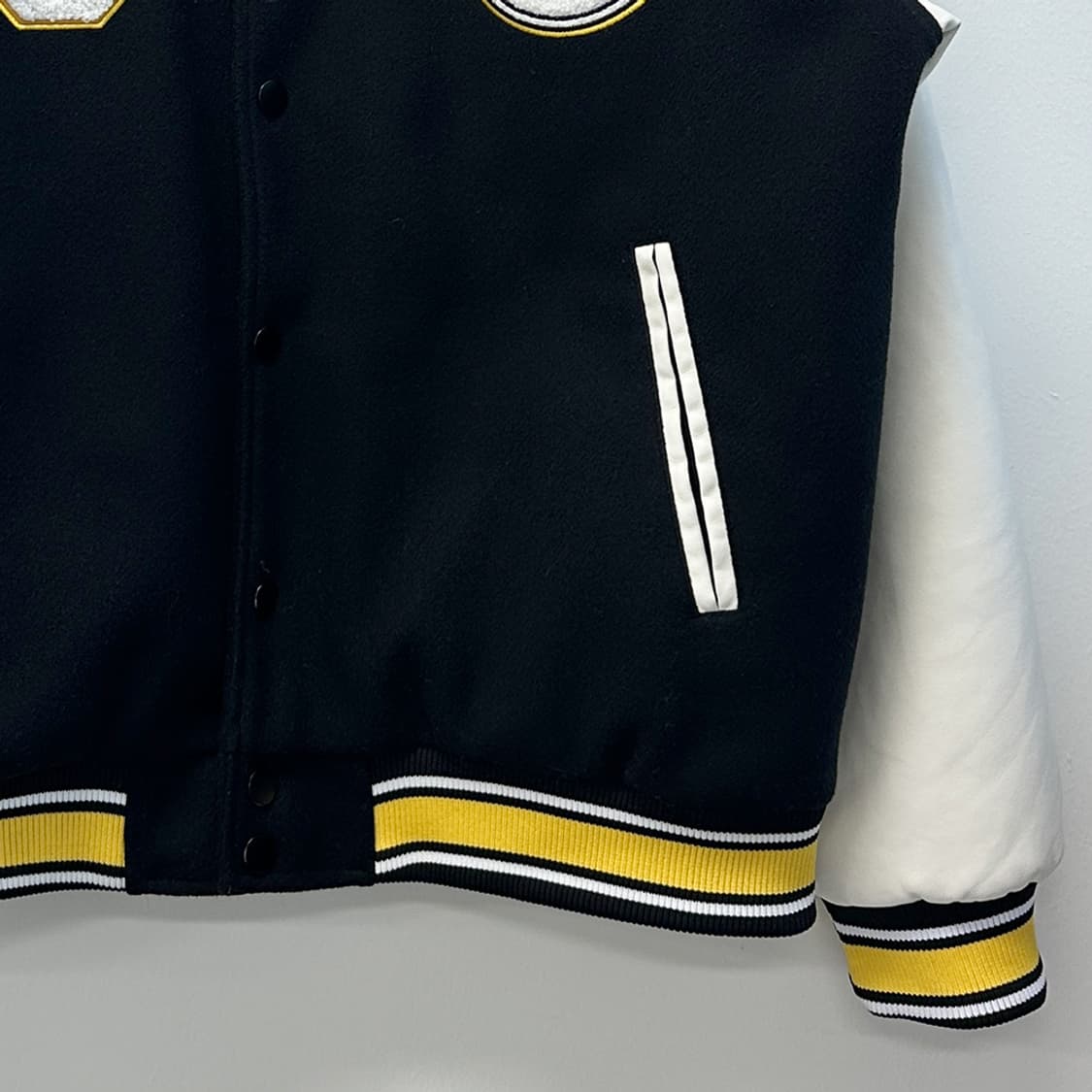 스투시 메탈헤즈 30주년 뮤직 바시티 자켓 남성 2XL 상품이미지3