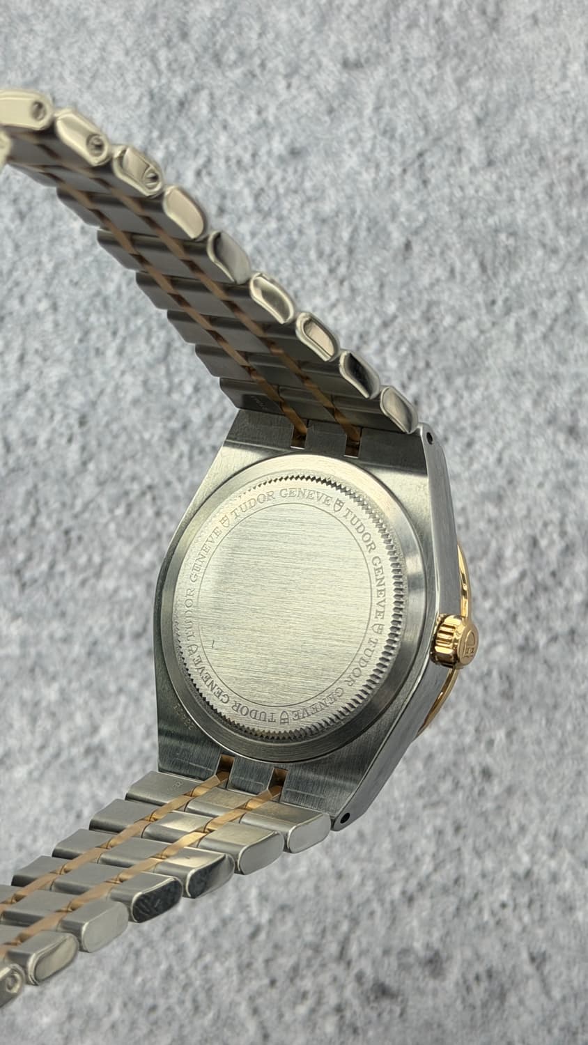튜더 로얄 34mm 콤비 28403 미사용 시계 판매합니다. 상품이미지7