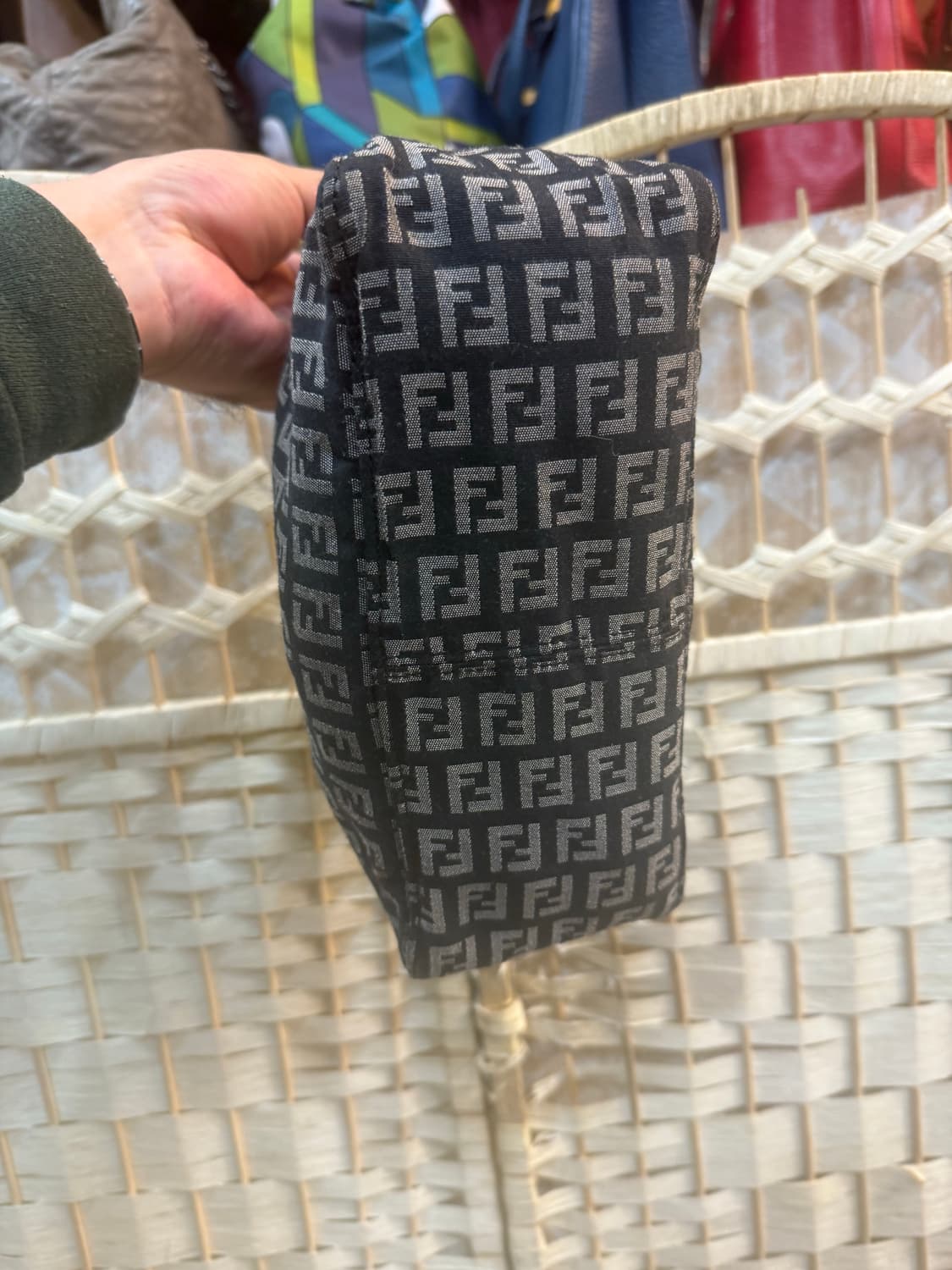 정품 펜디 주카 미니 토트백 팝니다 상품이미지5