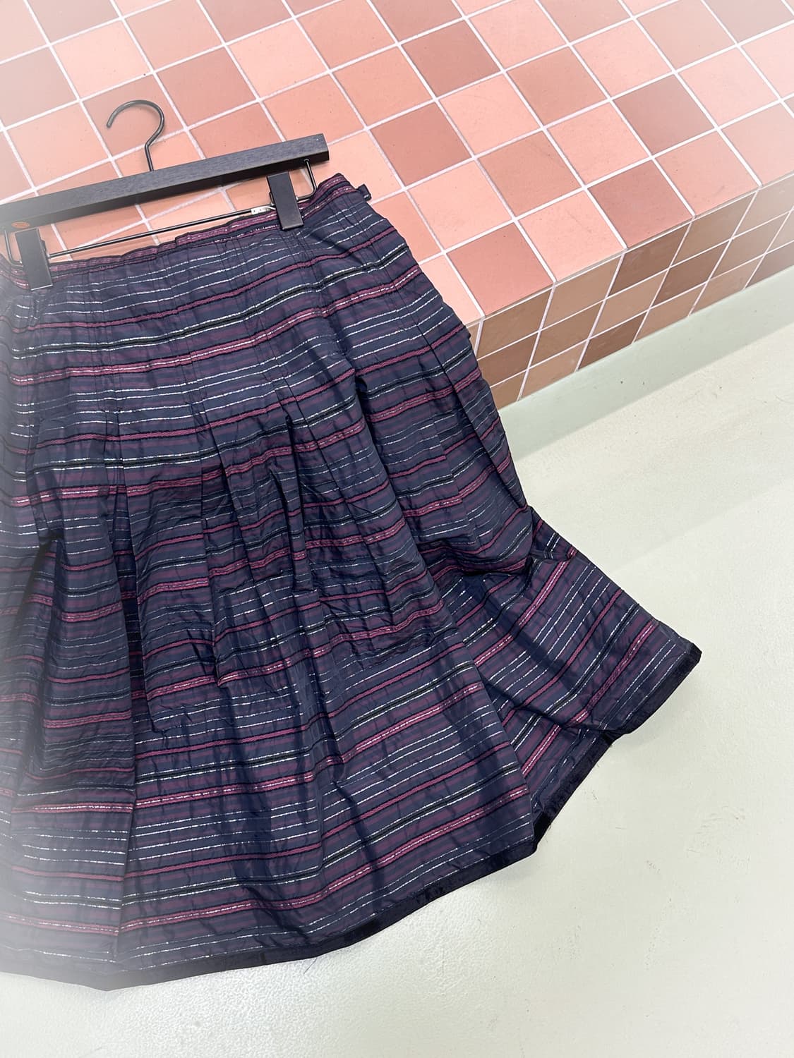 silver stripes pleats skirt 상품이미지4