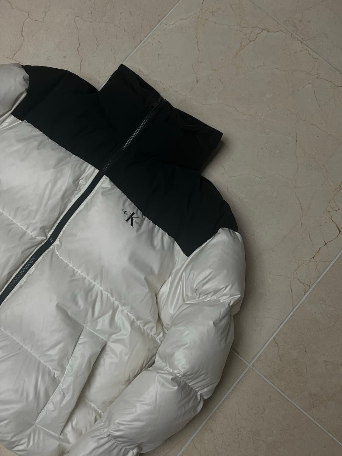 캘빈클라인 진스 화이트 패딩 상품이미지1