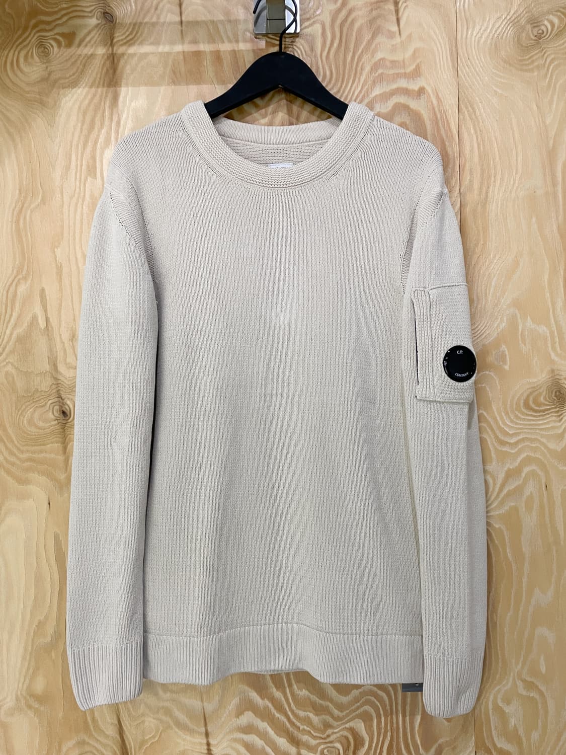 씨피컴퍼니 21F/W 렌즈 와펜 크루넥 니트 상품이미지2
