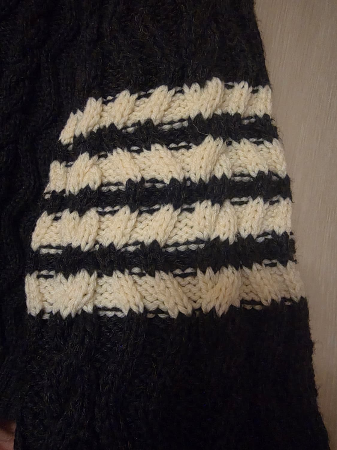 [ 3size ] 톰브라운 아란 케이블 니트 다크그레이 상품이미지3