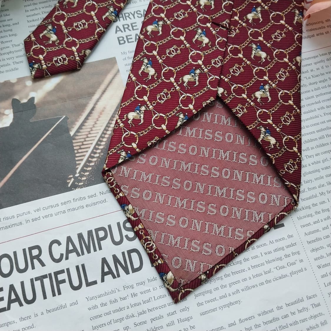 미쏘니 실크 버건디 승마 모티브 넥타이 10cm A+등급 K1275
 상품이미지7