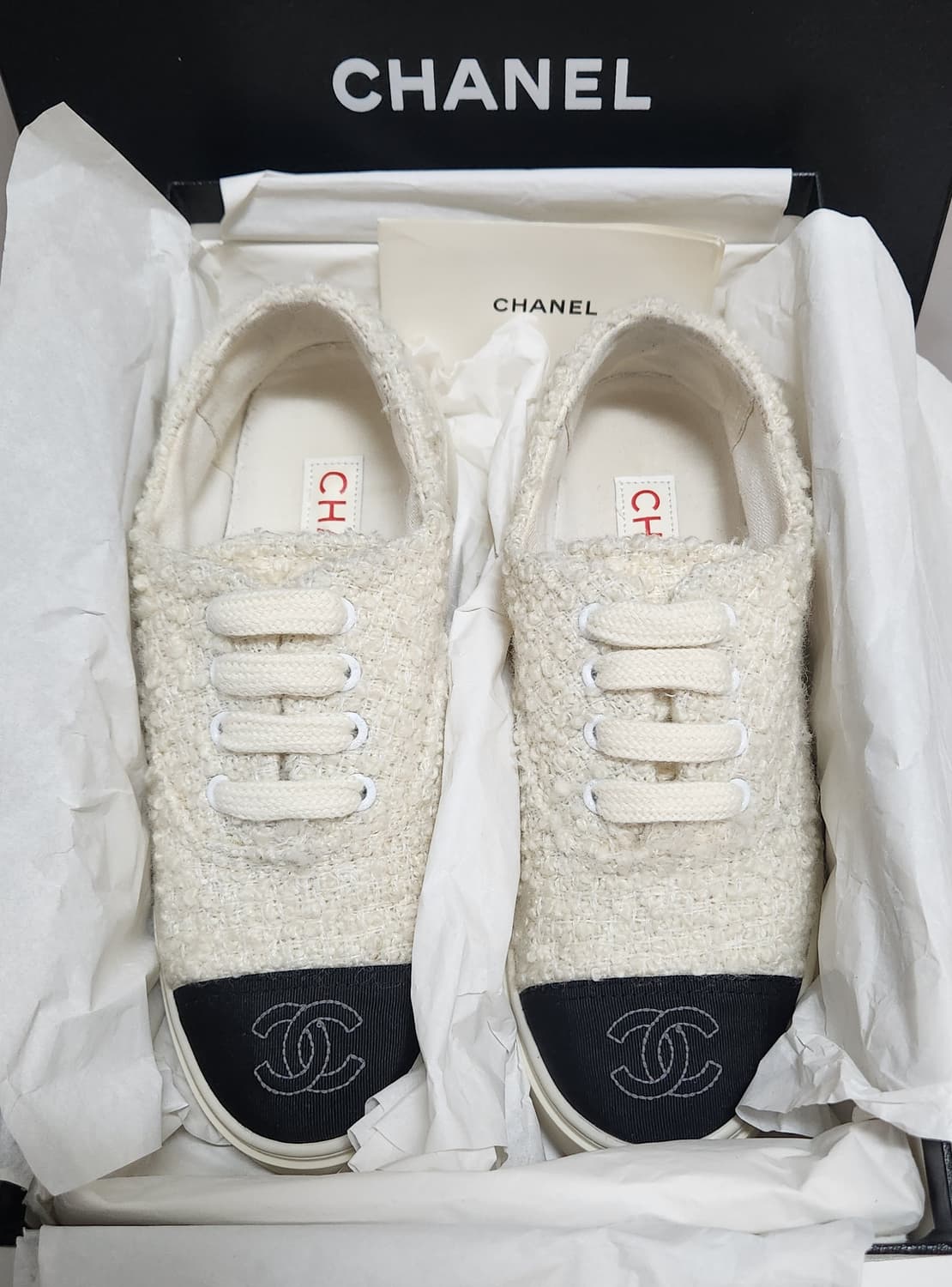 [정품] 샤넬 스니커즈 운동화 CC로고 코튼 트위드 아이보리/블랙 37C 상품이미지3