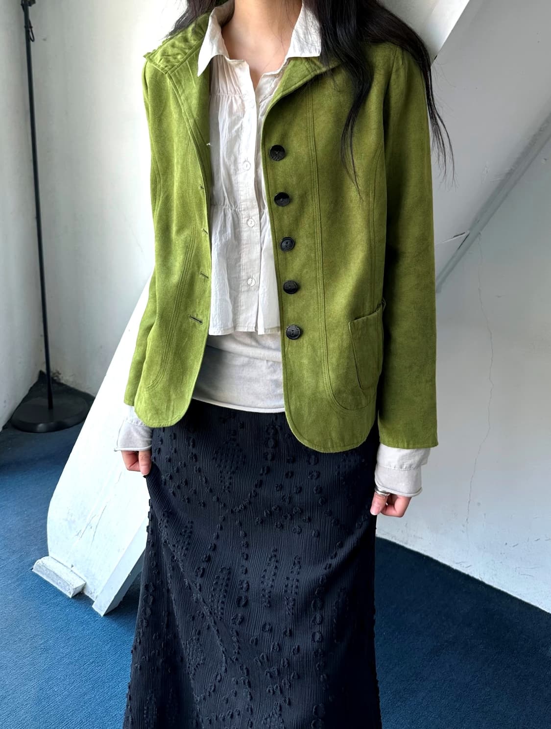 Fake suede over shoulder blouson 상품이미지9