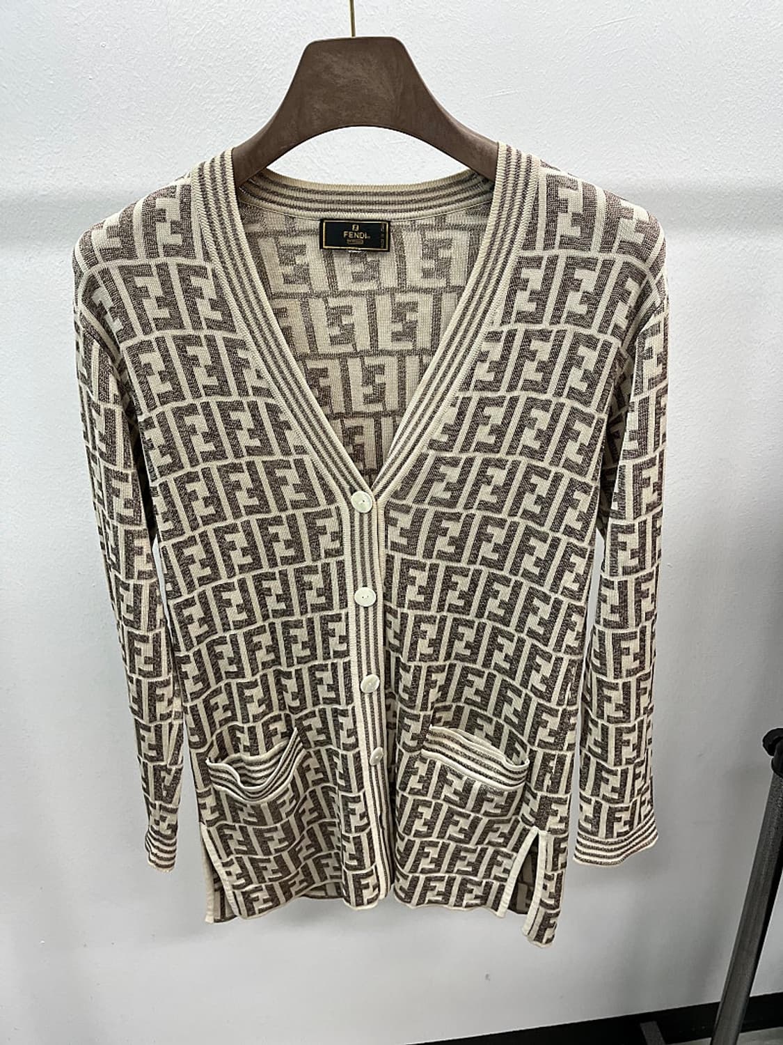 여) 펜디 90s FF로고 울 가디건  상품이미지4