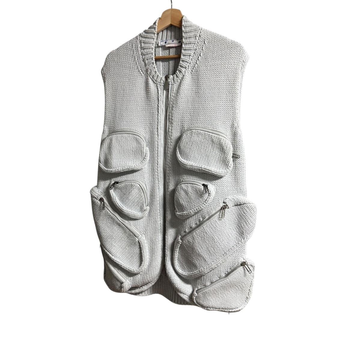 OFF-WHITE 3D multi pocket knit vest 상품이미지5
