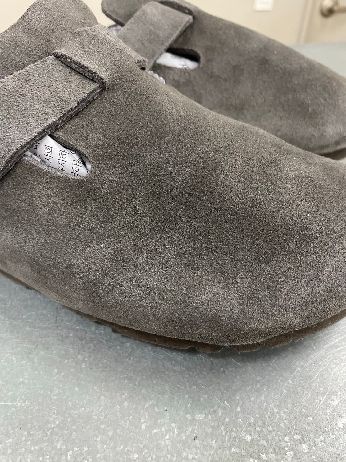 어그 스웨이드 클로그 270 상품이미지8