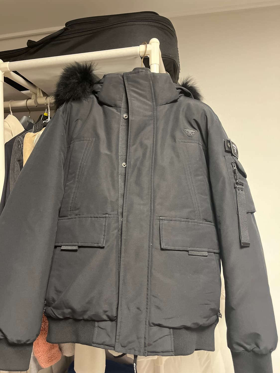 다이나핏 봄버 패딩 상품이미지1