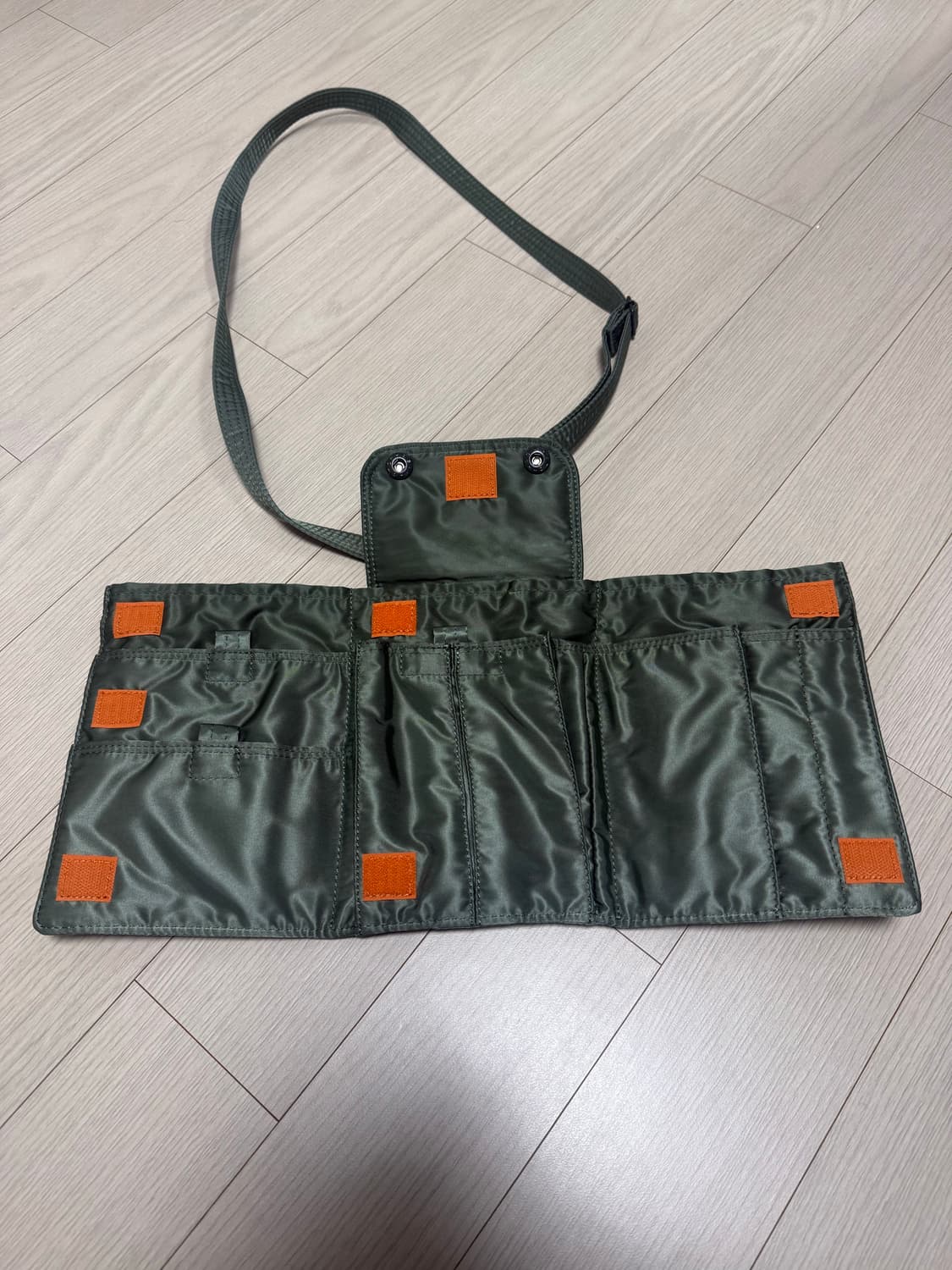 포터 탱커 트래블 케이스 세이지 그린 상품이미지5