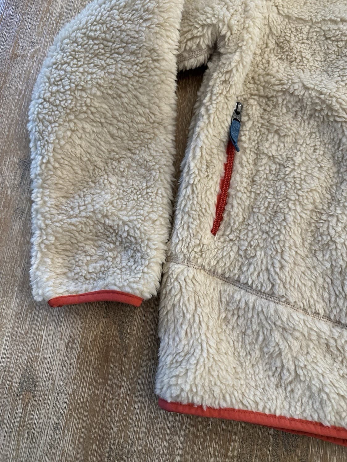 22FW 파타고니아 레트로-X 네추럴/레드 상품이미지3