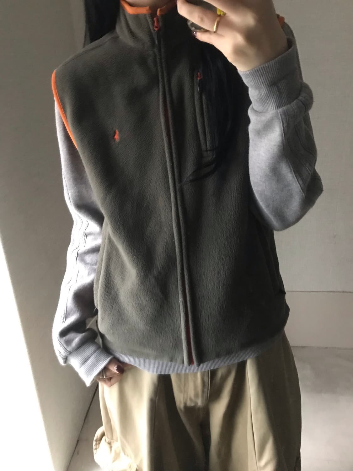 폴로 카키 후리스 조끼 상품이미지1