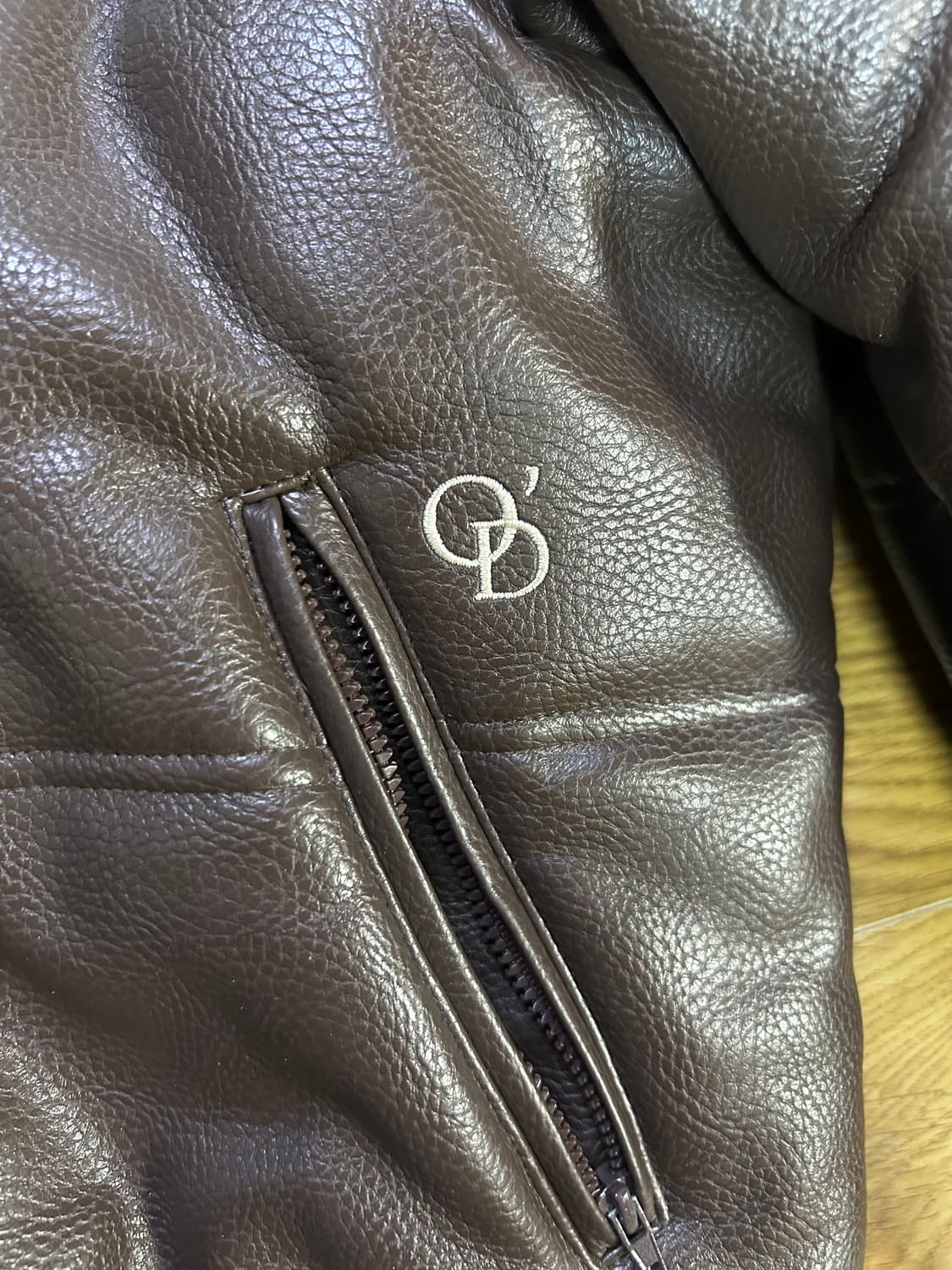 오도어 숏 레더 패딩 상품이미지7