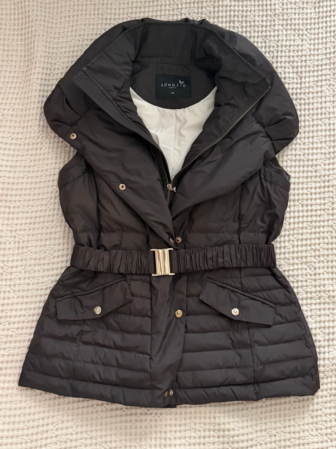 송지오 골프 여성 벨티드 패딩 조끼 상품이미지3