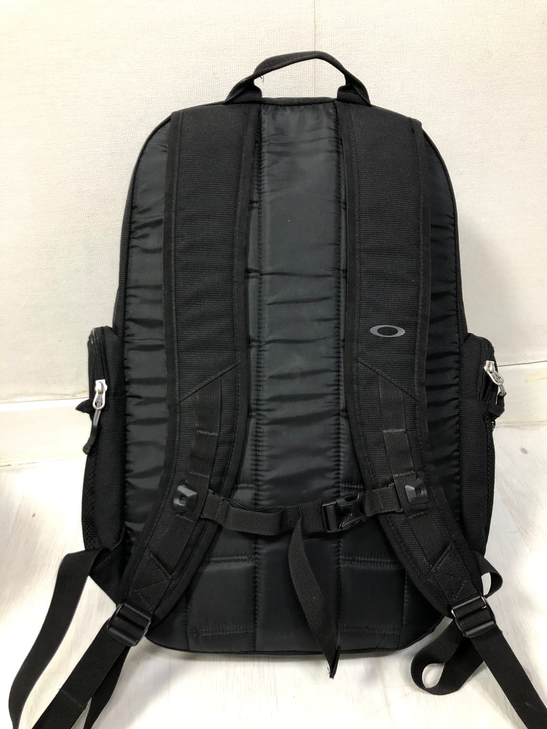 OAKLEY 오클리 드라이 백팩 30L _ 블랙 (~15인치 노트북O) 상품이미지4