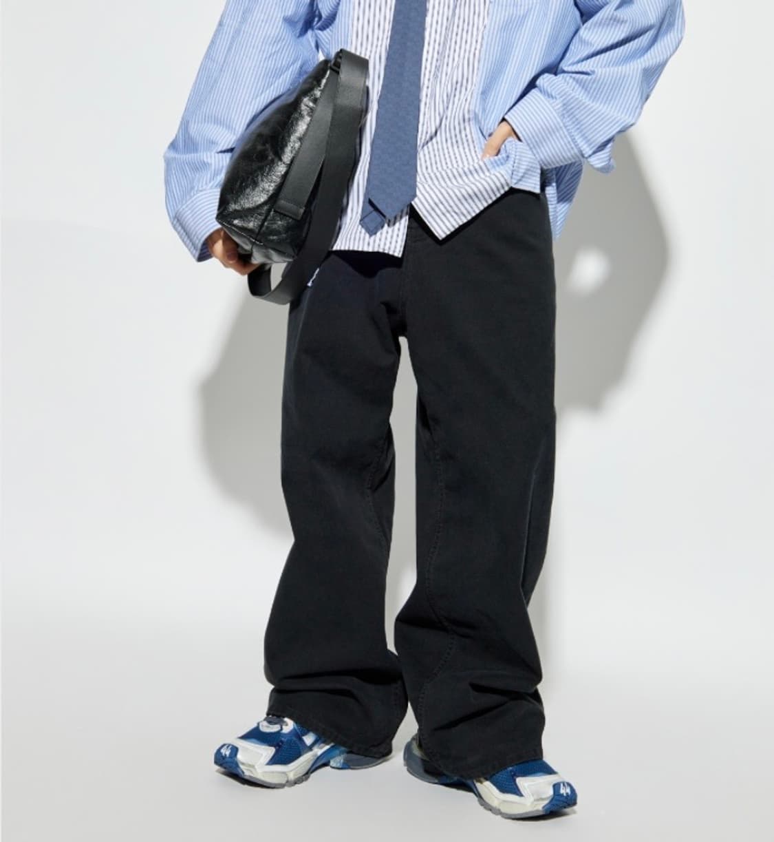 [M] 발렌시아가 블랙 소프트 이탈리안 데님 배기 팬츠 상품이미지1