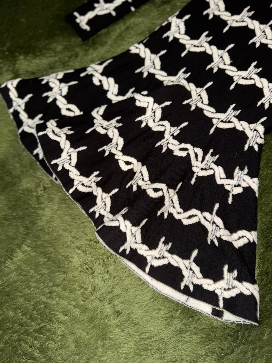 [XS] 비비안웨스트우드 앵글로매니아 와이어 니트 롱슬리브 원피스 상품이미지5