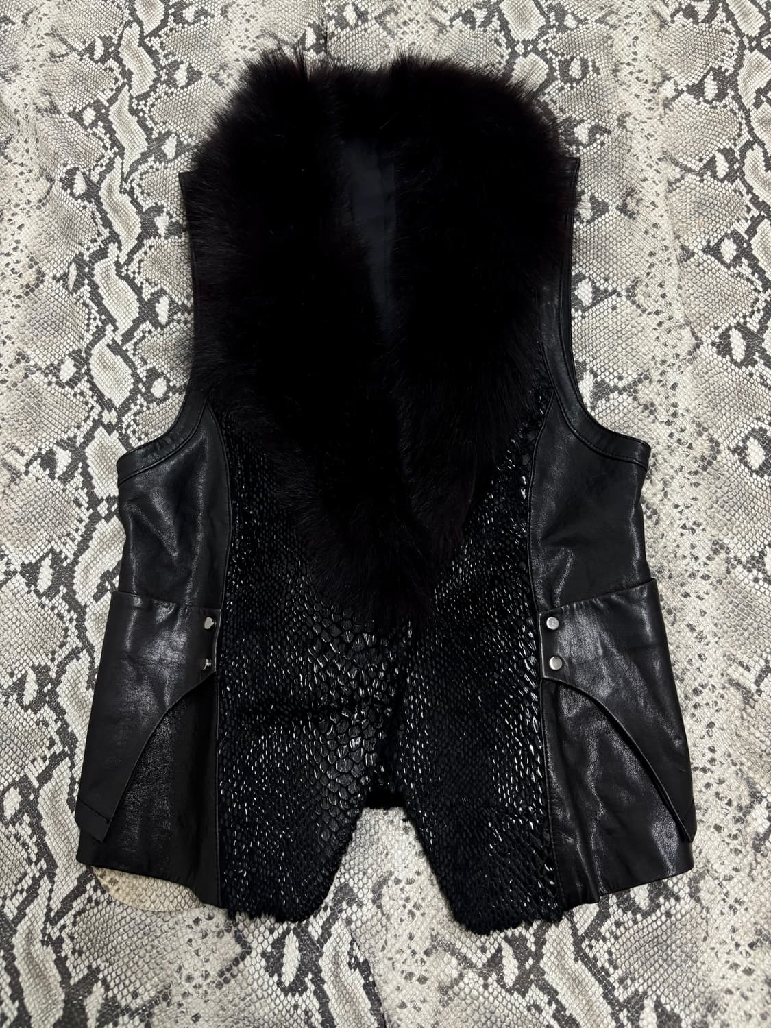 V-Kei Rare Python Design Fur Trimming Sh 상품이미지1