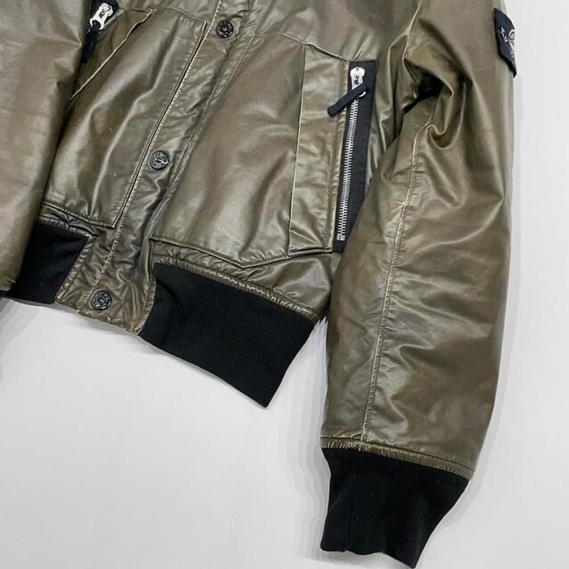 스톤아일랜드 10/11 왁스드 아이스2 봄버 자켓 (S 상품이미지5