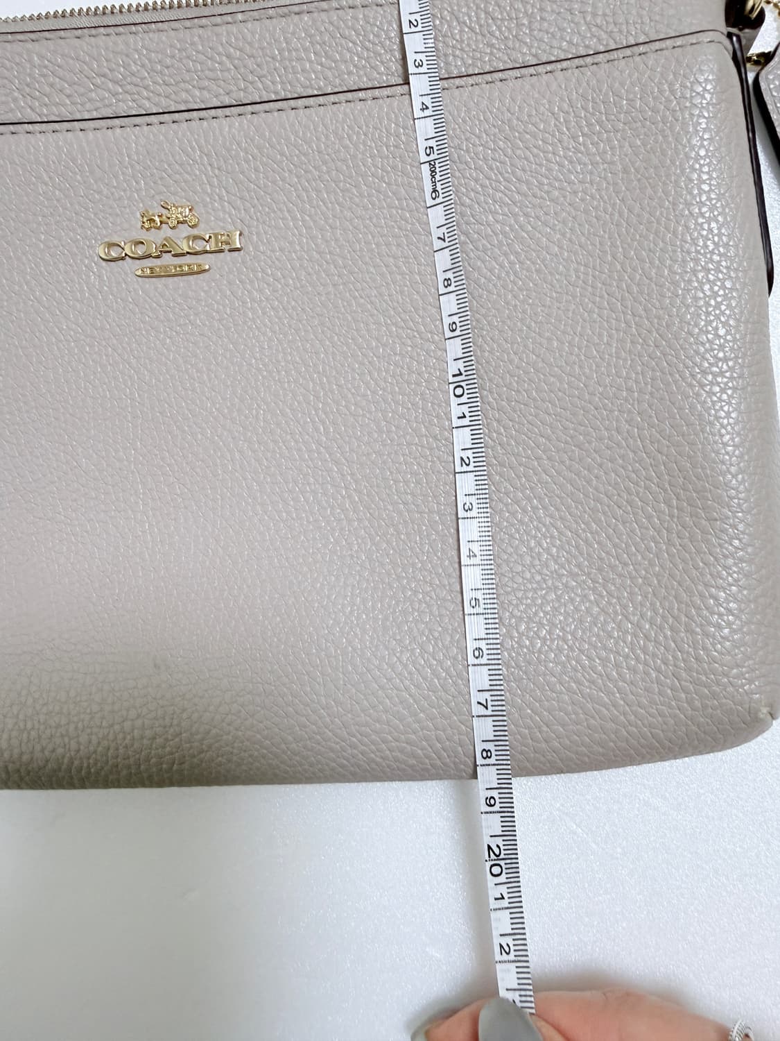 코치 정품 베이지 크로스백 / 슬림 미니백 / 데일리 추천 (상태최상) 상품이미지9