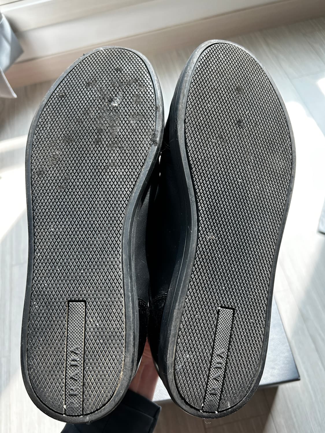 프라다 스포츠 가죽 스니커즈 상품이미지6