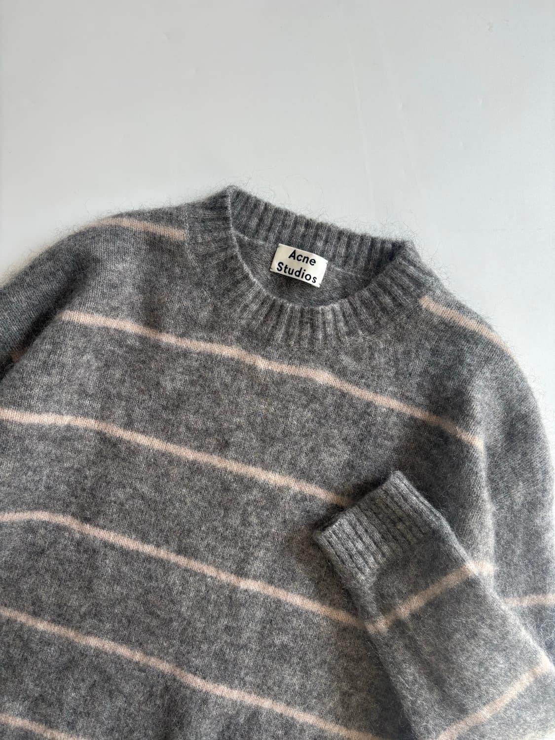 Acne Studios 아크네스튜디오 울 모헤어 스트라이프 그레이 크루넥 상품이미지6