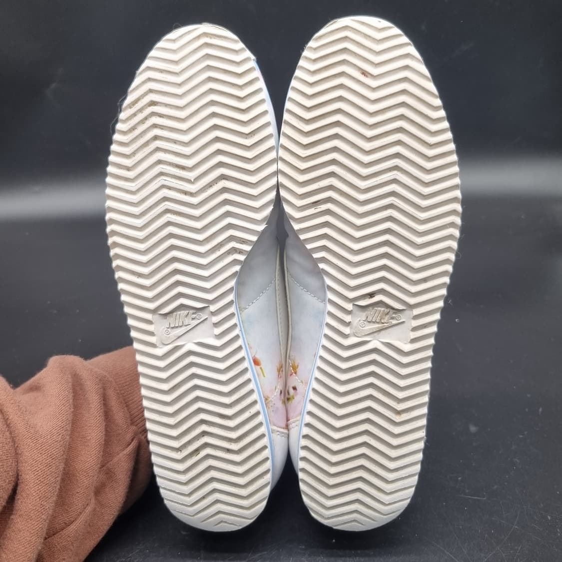 나이키 코르테즈 체리블라썸 여성운동화240  상품이미지3