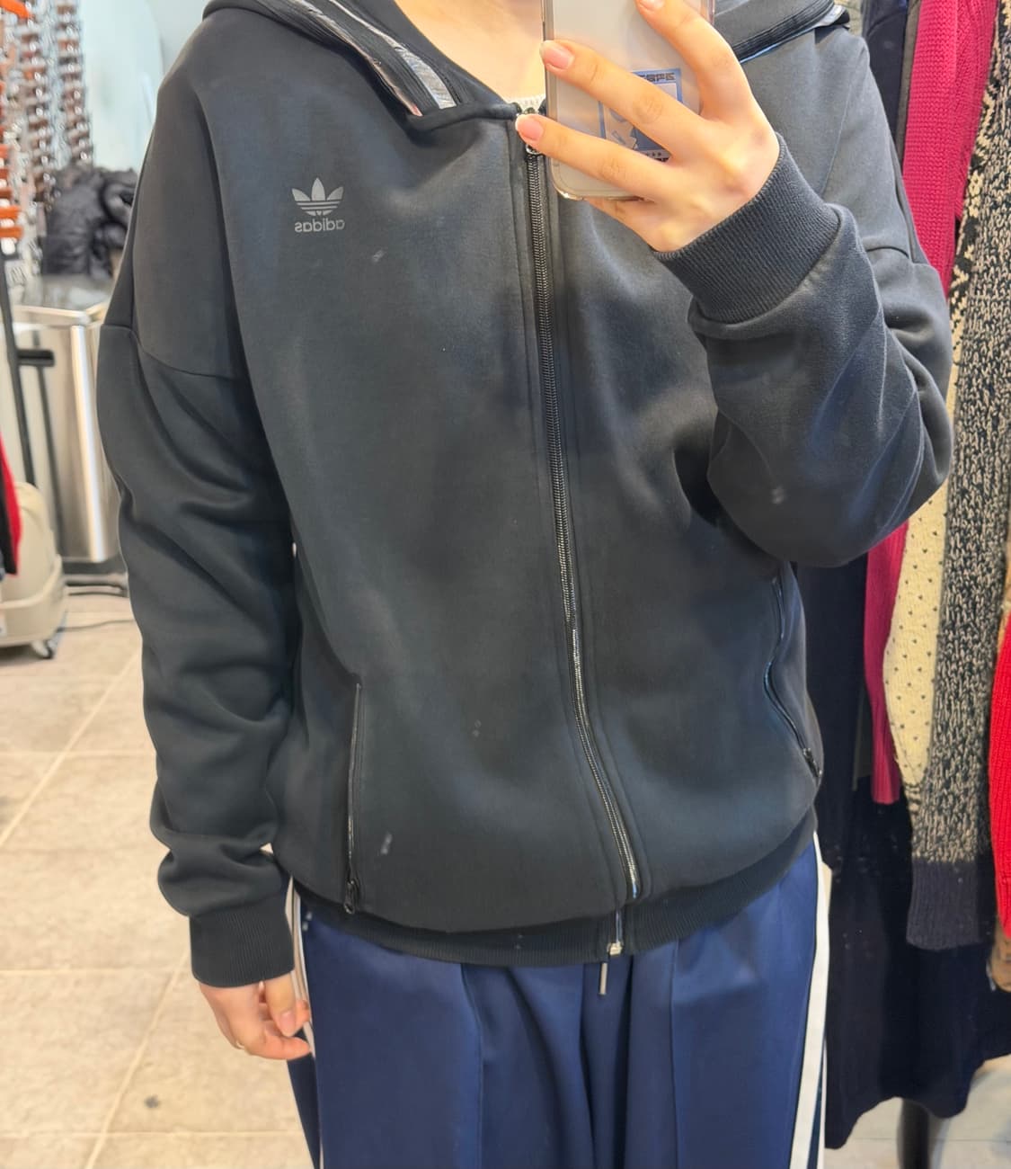 [NO.9] 아디다스 검은색 후드집업 상품이미지4