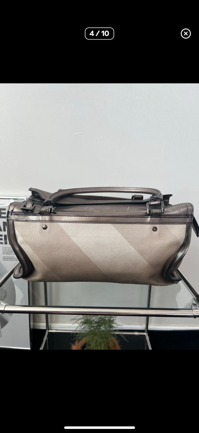 버버리 메탈릭 노바 체크 필그림 숄더백 상품이미지2