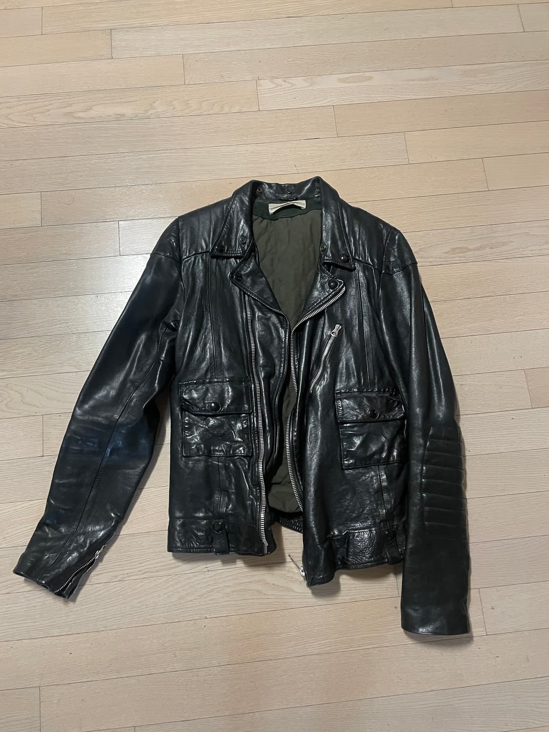 골든구스레더 상품이미지1