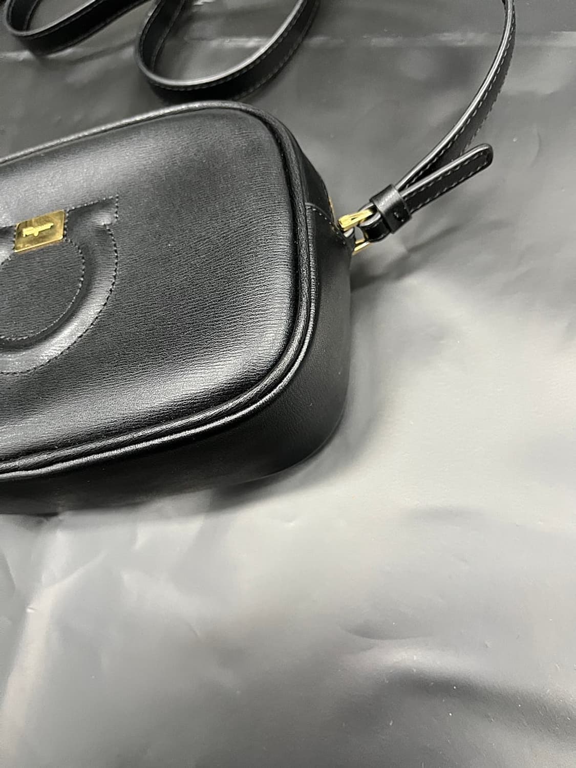 페레가모 금장 간치니 미니 크로스백  상품이미지2