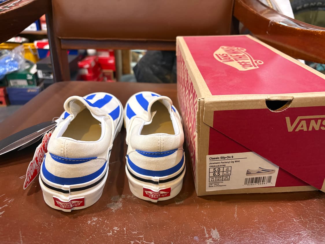 반스 슬립온 클래식 스트라이프 흰파 상품이미지4