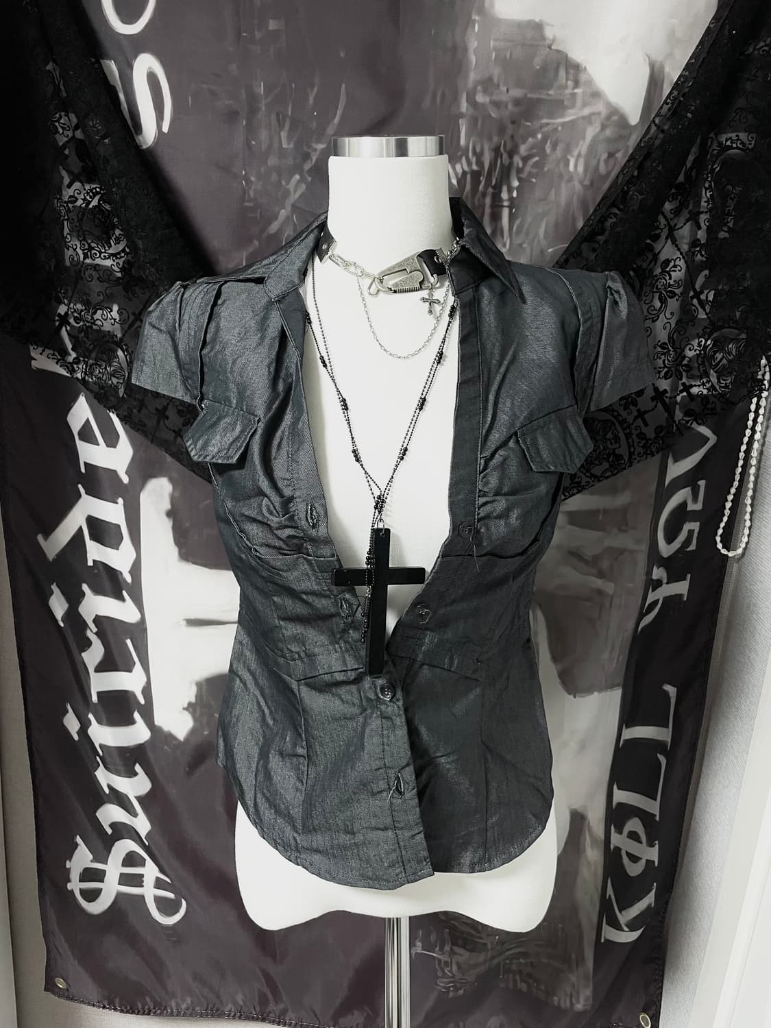 빈티지 셔링 포켓 슬림핏 레이어드 블라우스 오네갸루로걀탑베메클핀터깔00s 상품이미지1