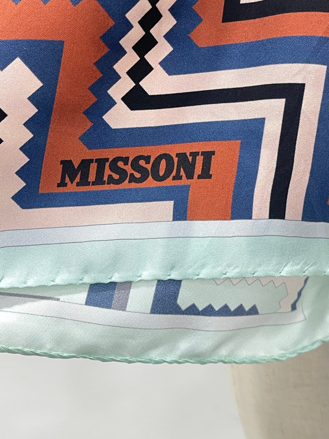 미소니 실크 머플러 상품이미지5